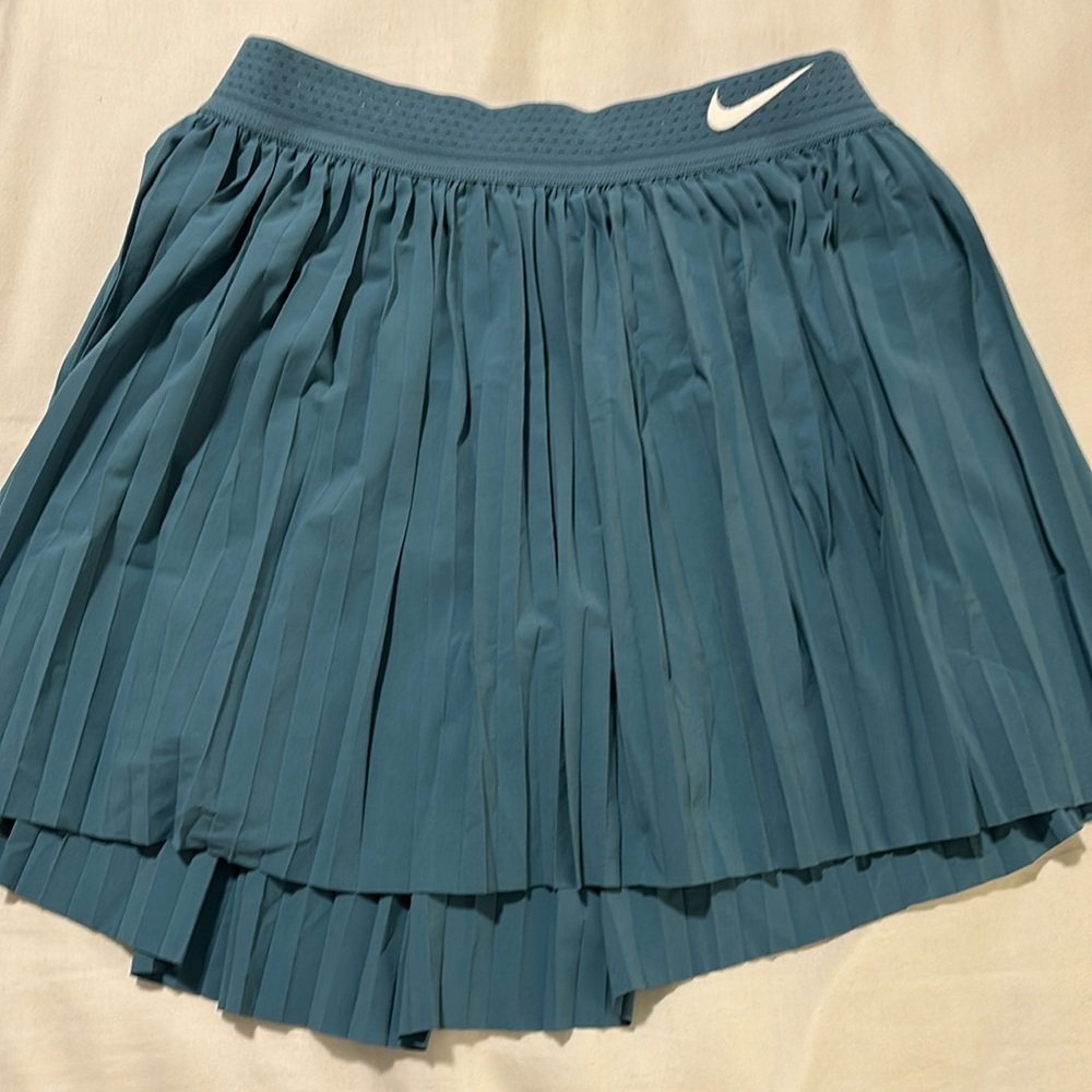 Nike tennis skirt
